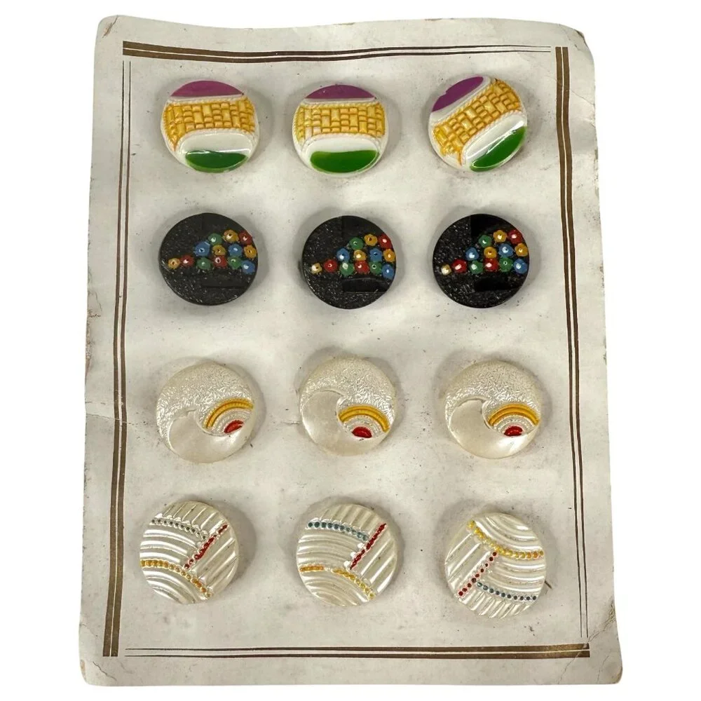 Vintage 12 Buttons On Original Card Czechoslovakia Hand Painted Various Designs